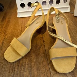 Mustard Yellow Heel